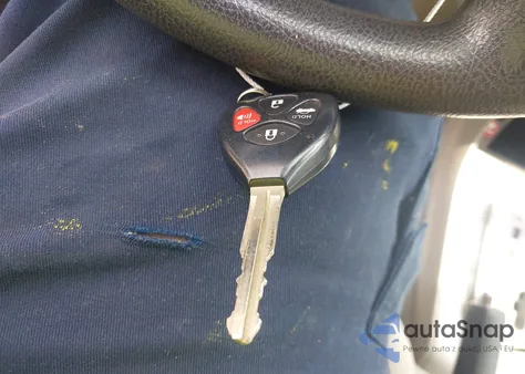 2013 Toyota Corolla Le z USA, uszkodzony, nr VIN 2T1BU4EE4DC932528